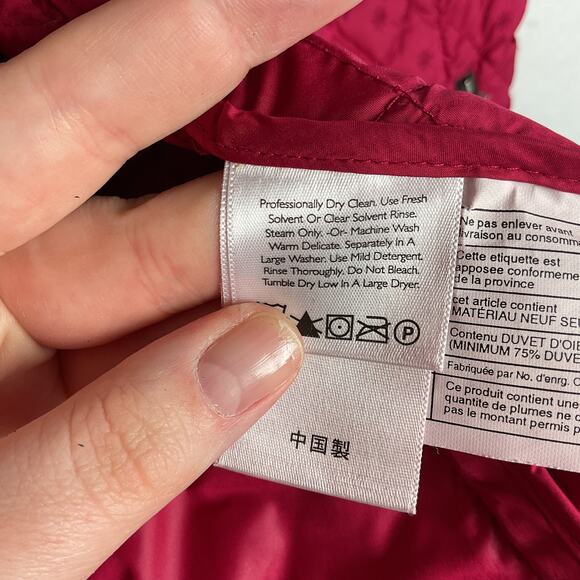 Eddie Bauer Womens Premium Goose Down Vest Full Zip Petite Medium Red - Picture 11 of 16